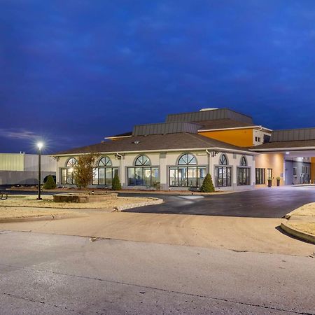 Best Western St. Louis Inn Арнольд Екстер'єр фото
